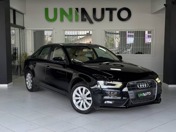 AUDI A4 2.0 TFSI ATTRACTION 180CV GASOLINA 4P MULTITRONIC AUDI A4 2.0 TFSI ATTRACTION 180CV GASOLINA 4P MULTITRONIC